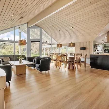 בית נופש M366-vaeggerlose-baeverstien-71 *