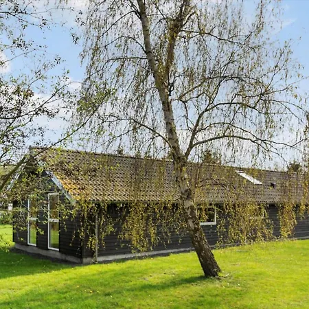 בית נופש M366-vaeggerlose-baeverstien-71 Bøtø By