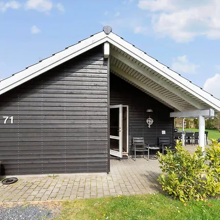 M366-vaeggerlose-baeverstien-71 Bøtø By